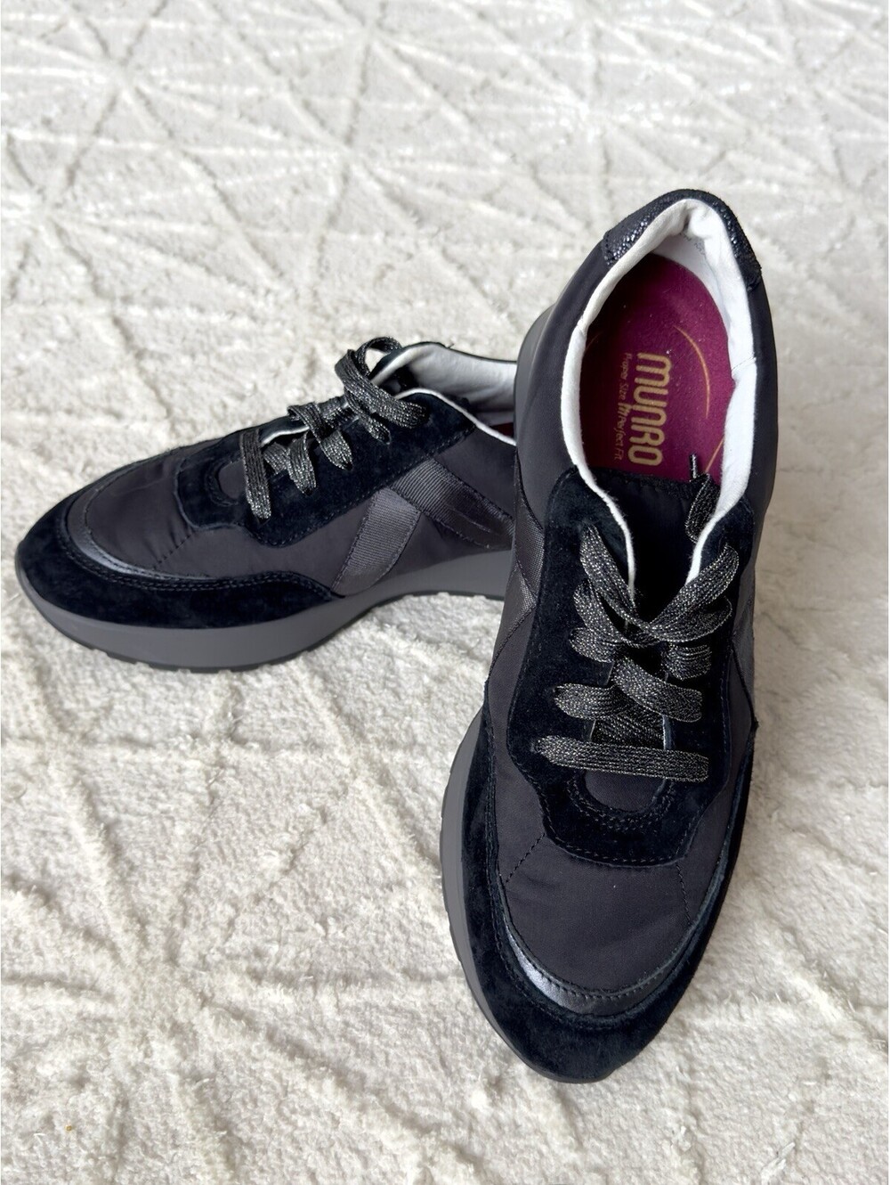 Munro Piper Sneaker Black Gunmetal Suede Low Top Glitter Lace Up Womens 9M